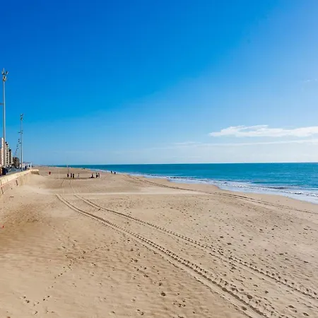 Poseidon & Parking By Cadiz4rentals *