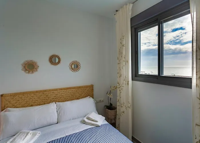 Poseidon & Parking By Cadiz4rentals *