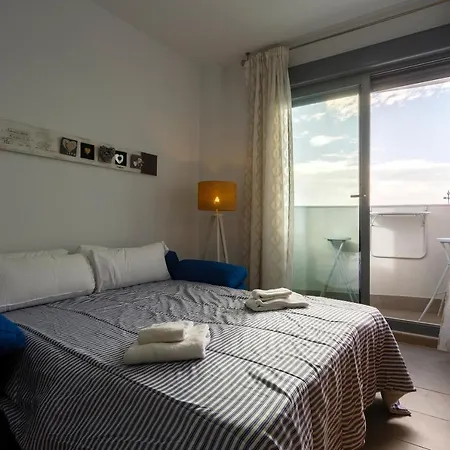 Апартаменти Poseidon & Parking By Cadiz4rentals